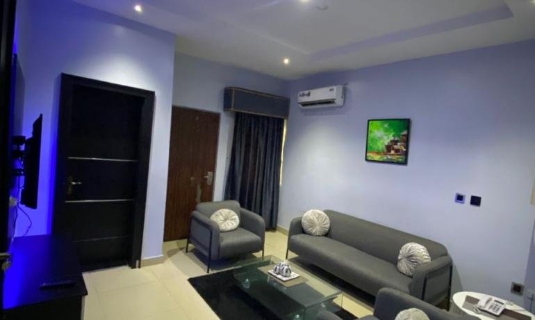 One Room A2