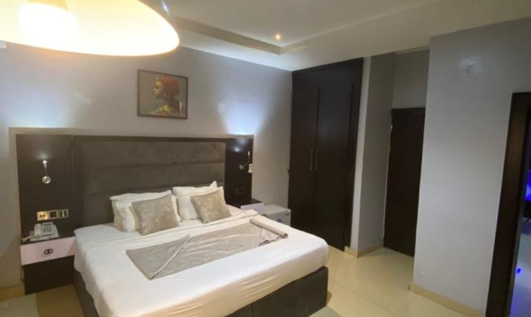 One Room A2
