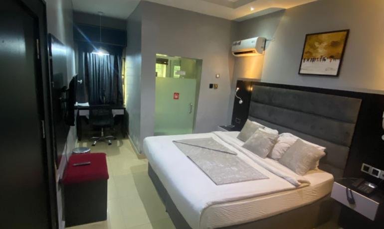 Deluxe Room C1