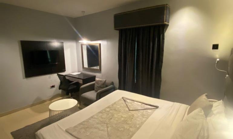 Deluxe Room C2