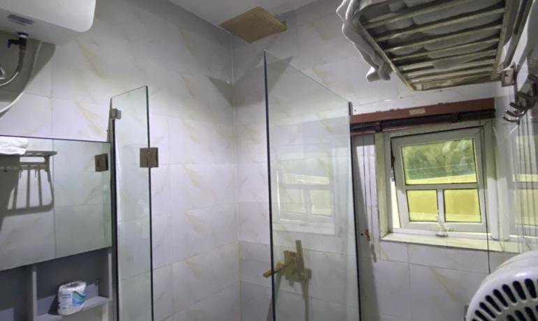 One Room B1