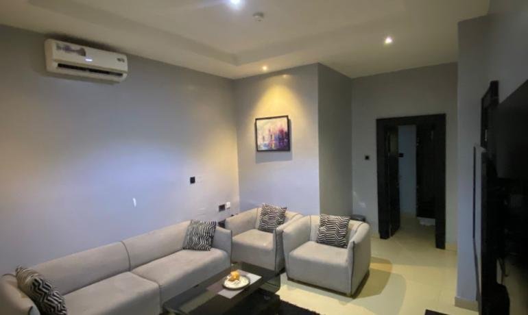 One Room B1