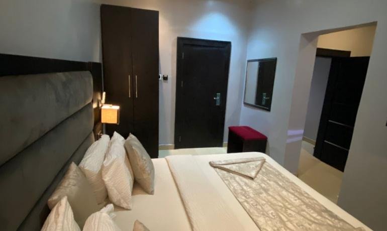 One Room B1